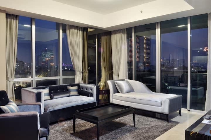 Stunning Modern 3Br Apartment in Ritz, Kemang