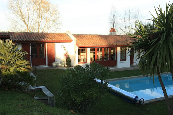 Bidart, Nice house with pool