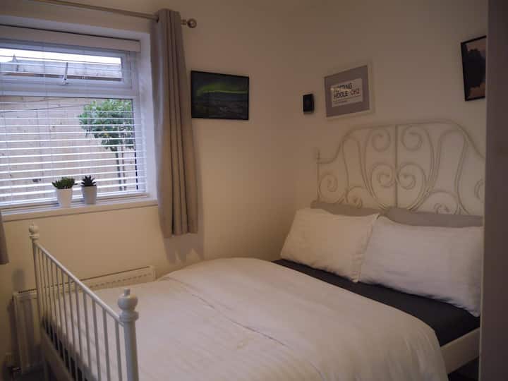 Ground Floor Private Room with bathroom, Chester