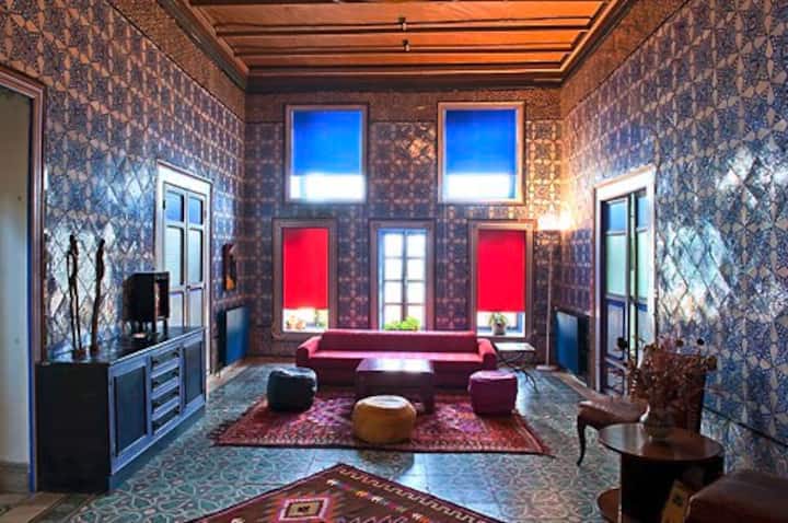 The Blue Room, Tunis' Medina