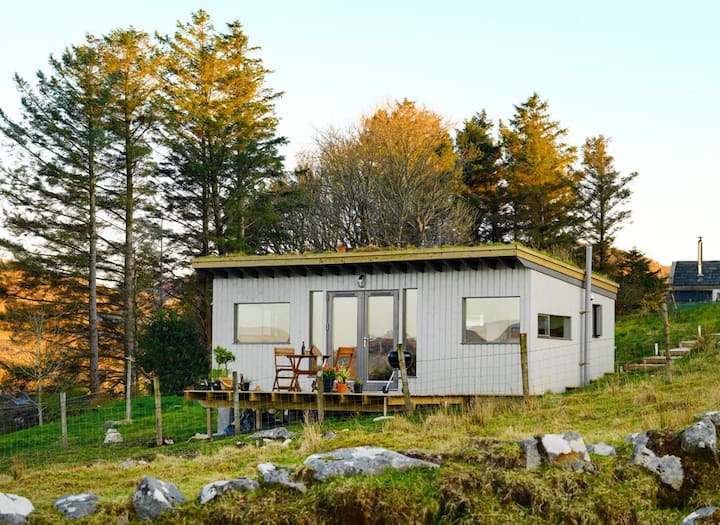 Cosy Cabin with Stunning Glenveagh Views