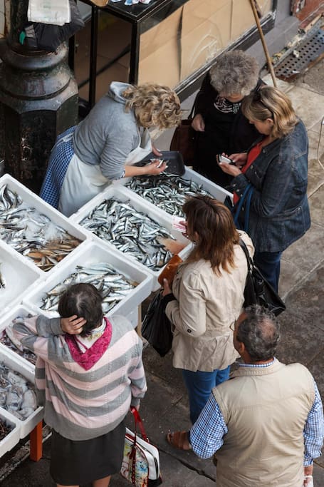 things to do in algarve | learn about portuguese food and scout for souvenirs in faro