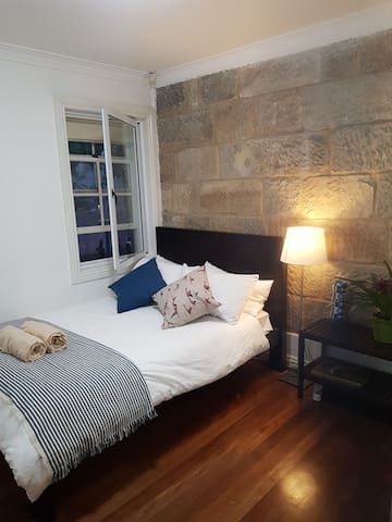 Charming Terrace Sydney City - Private Room
