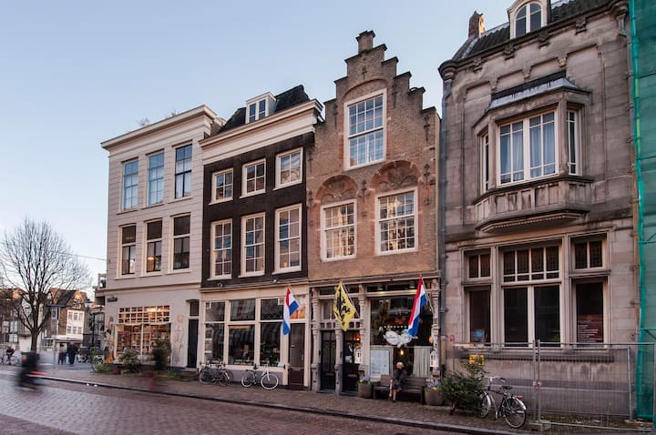 Nice room in the heart of Dordrecht