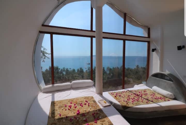 makalele eclipse family suite; west nusa tenggara