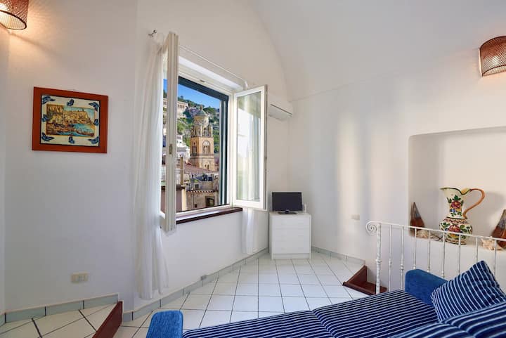 Lovely apartment with nice view in Amalfi