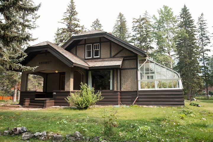 Banff House Rental by the Bow river - Abegweit