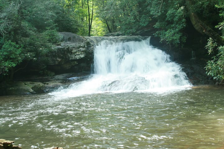 The Tomlin House-Collect Waterfall Hikes in N. GA!
