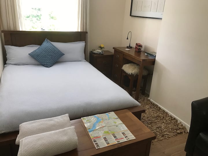 Double Bedroom with use of a private sitting room