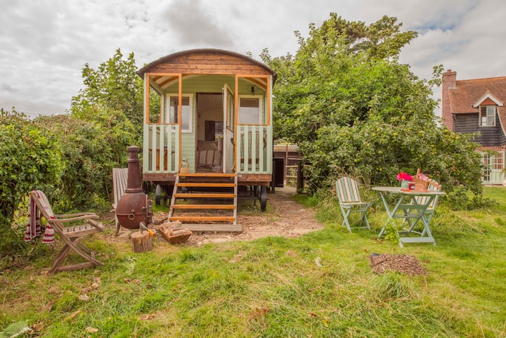 Simply lovely South Downs Shepherd hut