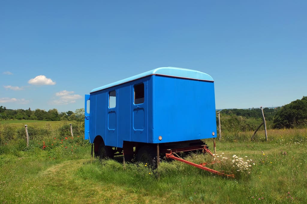 The blue trailer