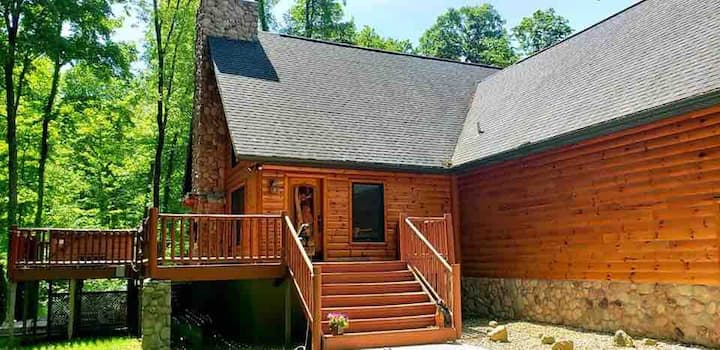 Hickory Creek Lodge-Log Cabin *No Cleaning Fee*