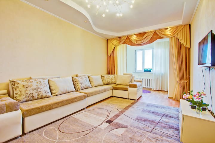 Sparkling clean 2 bedroom flat in city center!