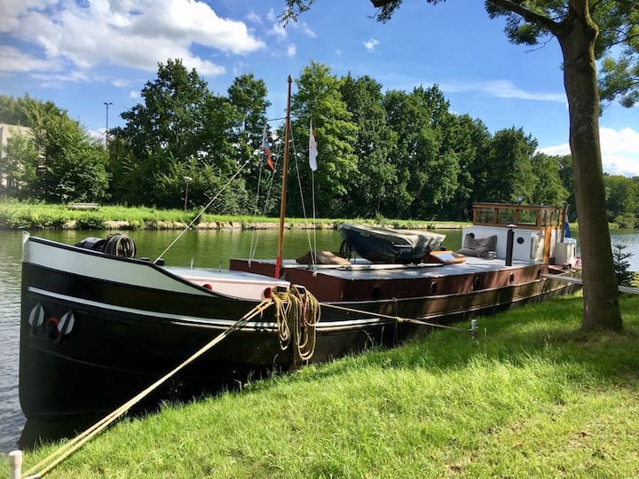 Houseboat (old cargo ship) in Jutphaas, Nieuwegein
