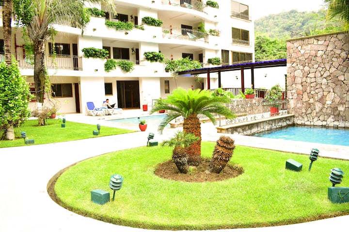 Suite 2 recamaras pool view Casa Iguana Mismaloya