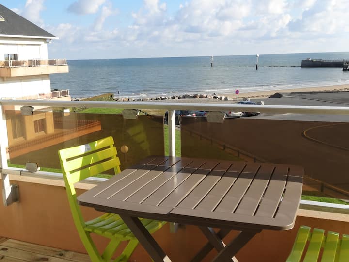 3 bedroom apartment with beautiful sea view