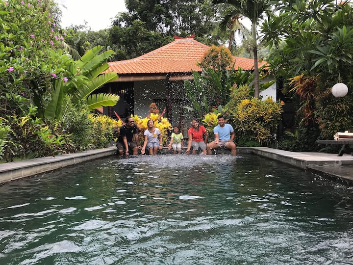 Ricefield bungalow authentic modern pool & fitness