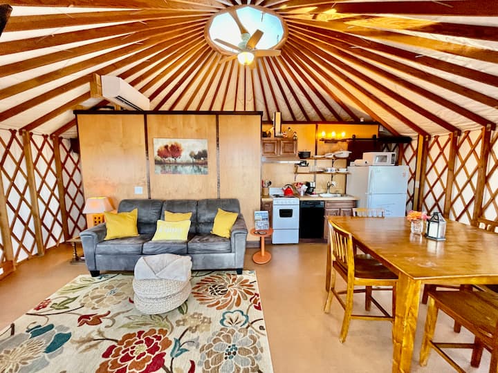 Maple Yurt Lookout Mountain Chattanooga Glamping