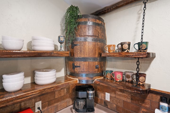ohiopyle hobbit house; farmington, pennsylvania