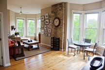Historic Old Town Apt, Private Bath