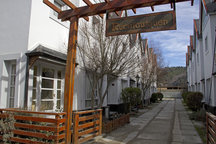 Cabin to 100 mts from Lake Lacar
