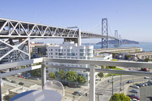 Luxury Apt with Epic Views of Bay