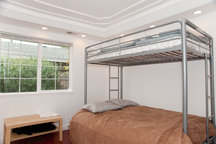 Chez JJ Loft+Futon Rm, YC Walkable