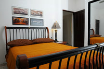 Booking room/ wifi + self-breakfast