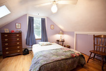 New England Home (Welcomes You)