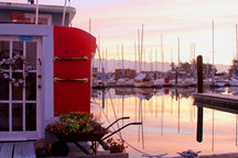Cozy 1940's Tug/Houseboat Berkeley