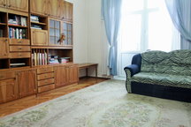 A room in a big app close to center