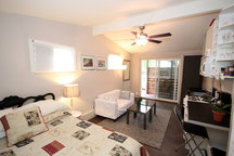 Central Private Quiet Studio & WiFi