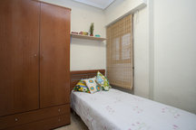 2 bed + breakfast + WIFI at beach