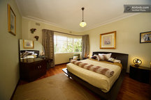 Beautiful Large Art Deco Queen Room