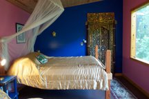 The Cedar Taj - Jungle Cabin & Bath