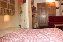 Astoria w/ own bathroom--A bargain!