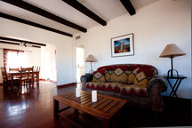 Charming Sam Hughes room nr U of A