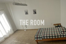 Private 2nd floor room in downtown.