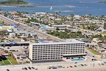 Oceanfront Studio Condo on Beach!