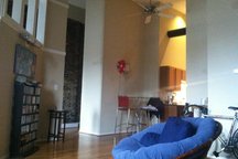 Urban: Airy Downtown Old City Loft