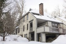 Mountain Family Villa w/ Jacuzzis