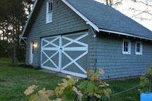 Cozy craftsman barn near the bay!