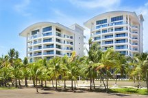 Oceanfront Penthouse, Million$ View