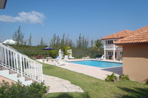 2 story Ocean View Apartment-Nassau