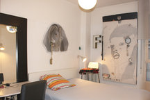 Big room in downtown, good conected