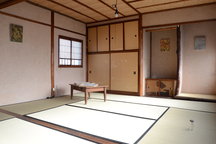 tea ceremony house,garden,5people
