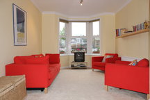single room in comfy family home