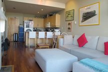 Stunning Modern Waterview Apartment
