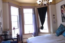 Sunny Mission Room for 1 or 2