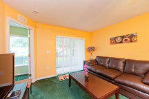 Newly furnished 4 miles to Disney
